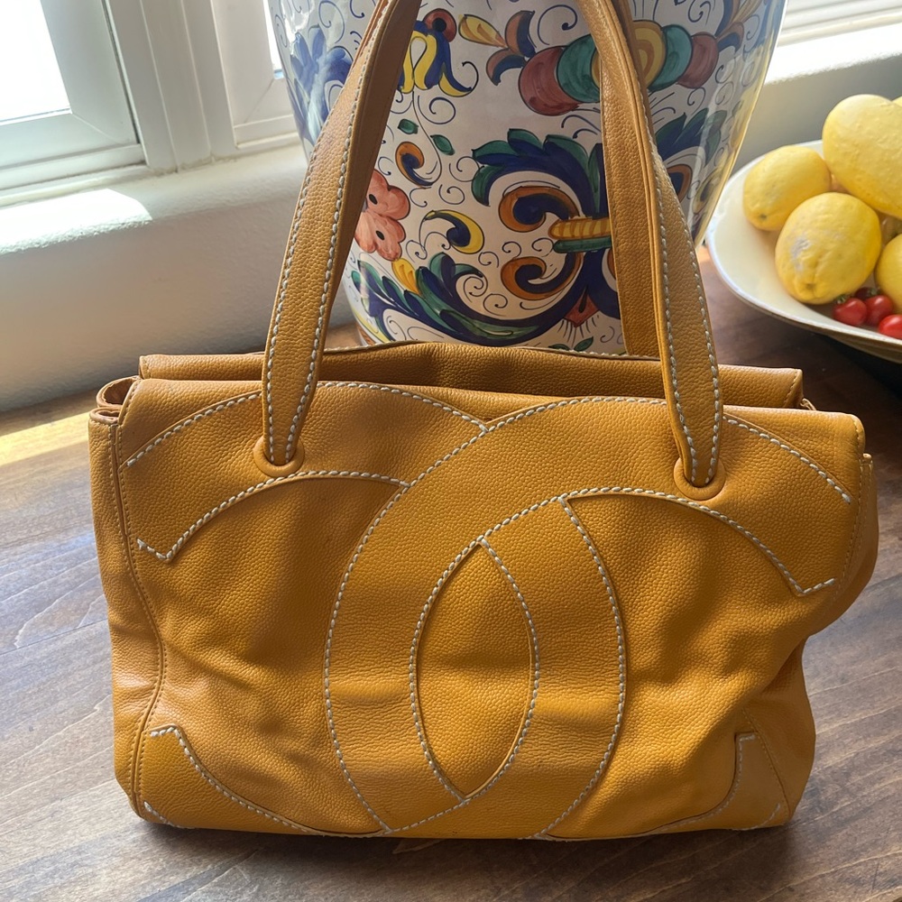 Chic Mustard Leather Tote Bag
